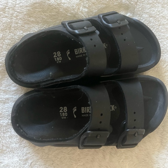 Birkenstock All-Black Buckle Sandals - Picture 3 of 5